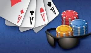 Pengguna bertaruh sportsbook di smartphone dengan antarmuka kristaltogel responsif
